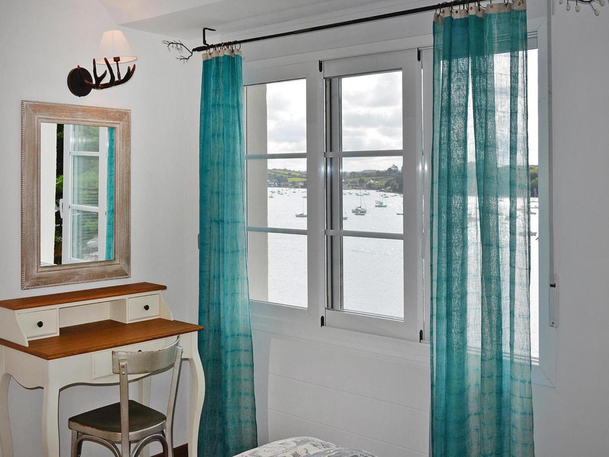 Pretty Breton Holiday Home In A Top Location Plougasnou Exterior photo